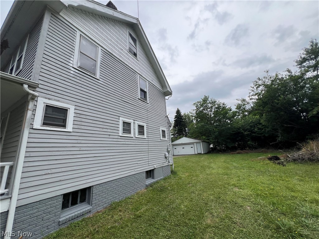 11312 Dove Avenue Cleveland OH 44105
