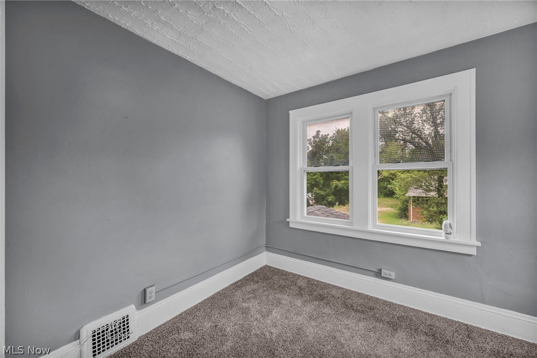 11312 Dove Avenue Cleveland OH 44105