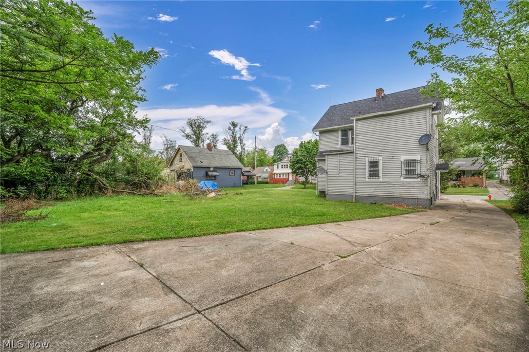 11312 Dove Avenue Cleveland OH 44105