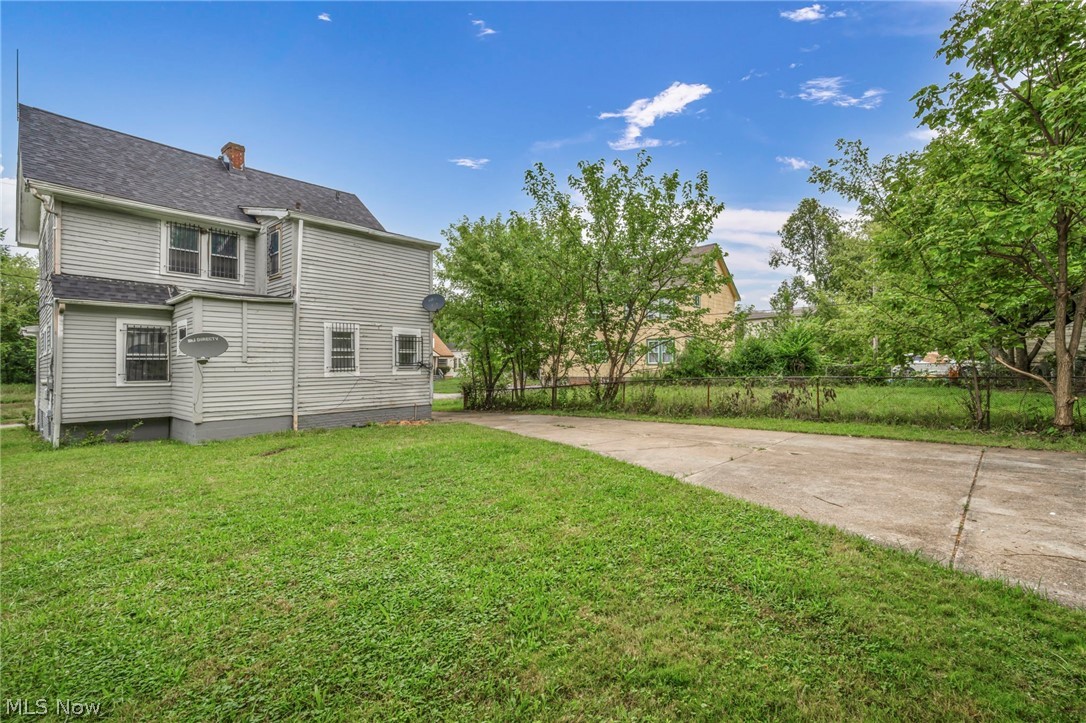 11312 Dove Avenue Cleveland OH 44105