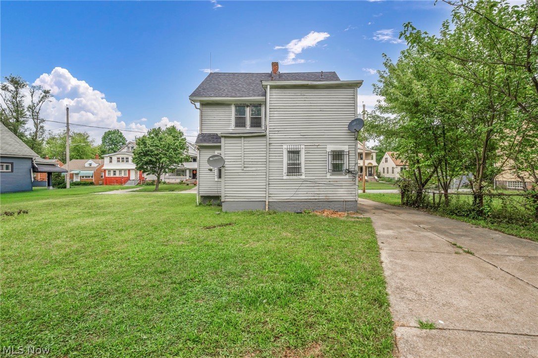 11312 Dove Avenue Cleveland OH 44105
