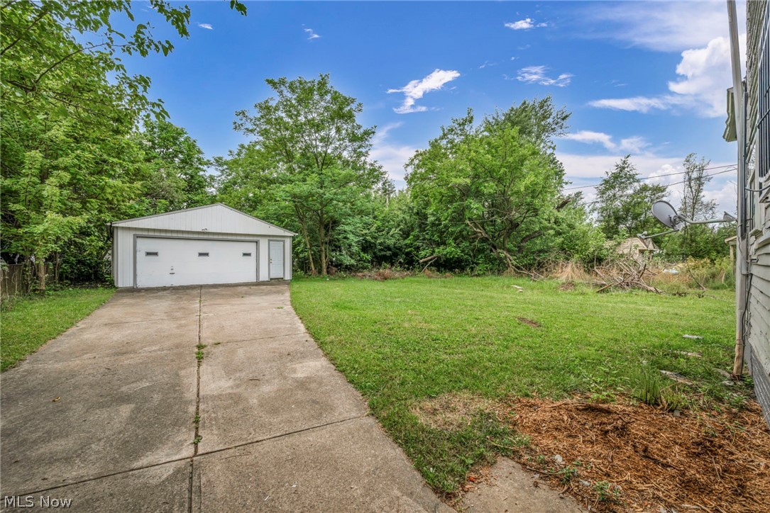 11312 Dove Avenue Cleveland OH 44105