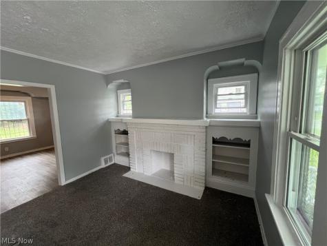 11312 Dove Avenue Cleveland OH 44105