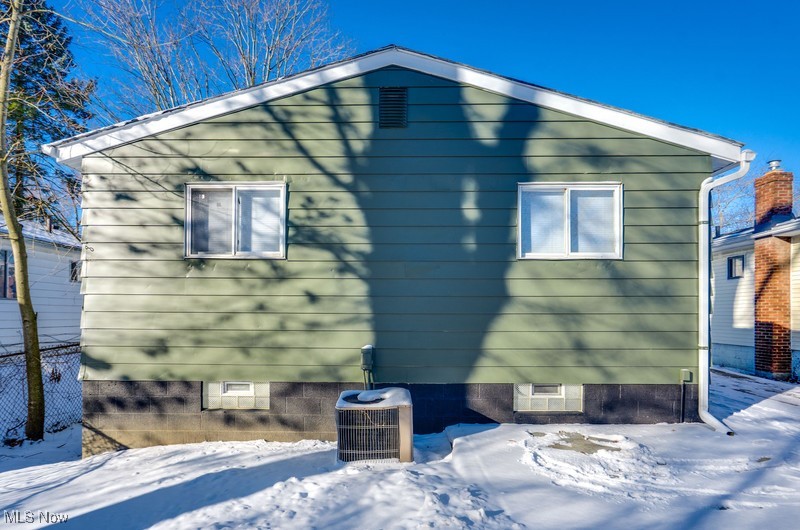 529 Anderson Avenue Akron OH 44306