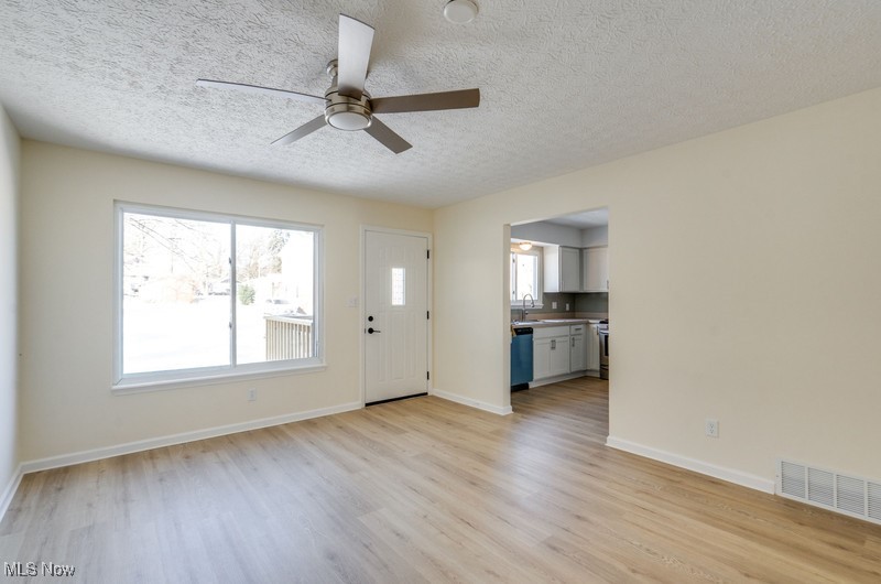 529 Anderson Avenue Akron OH 44306