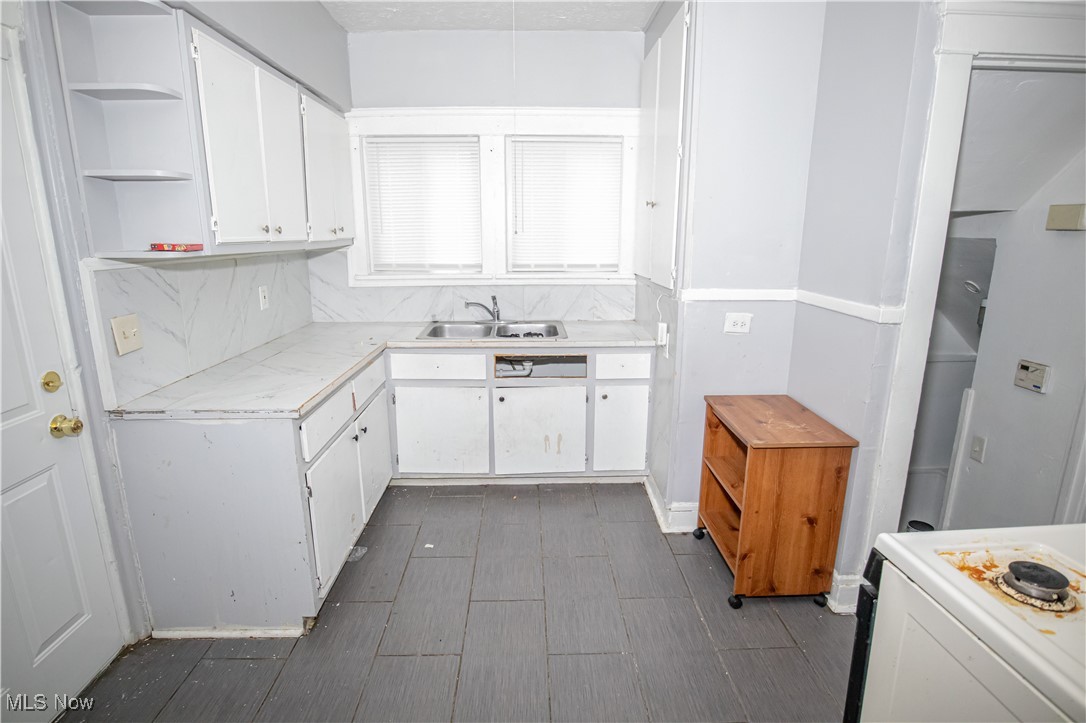 13605 Garden Road East Cleveland OH 44112