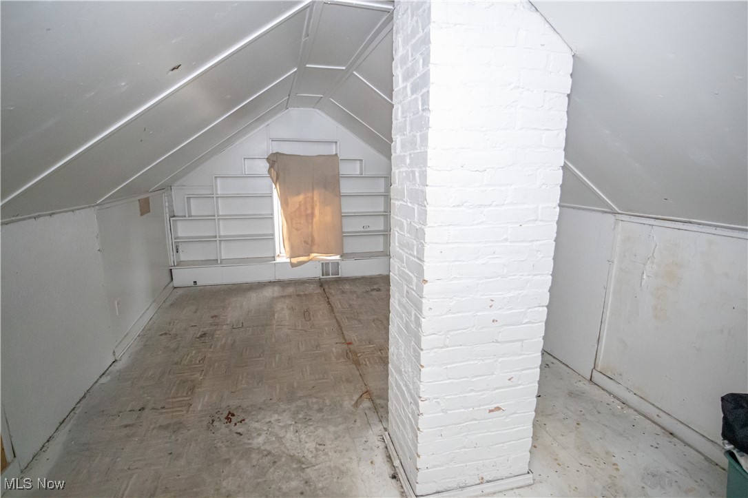 13605 Garden Road East Cleveland OH 44112