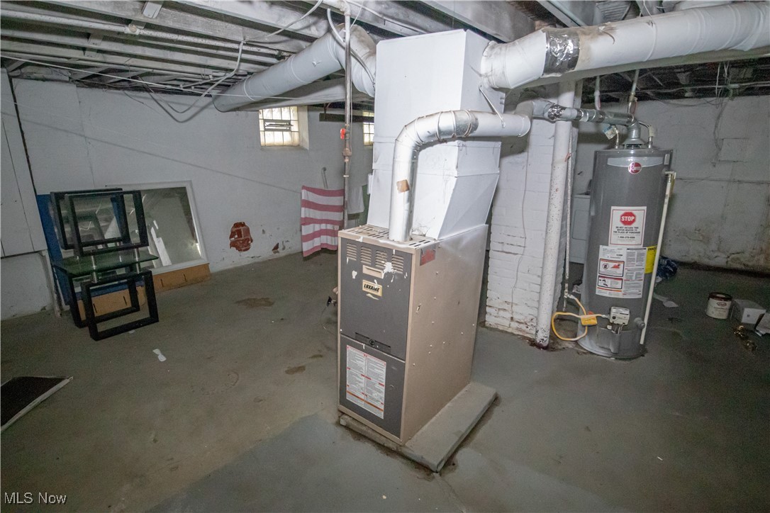 13605 Garden Road East Cleveland OH 44112