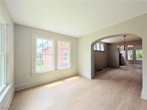 3270 Yorkshire Road Cleveland Heights OH 44118