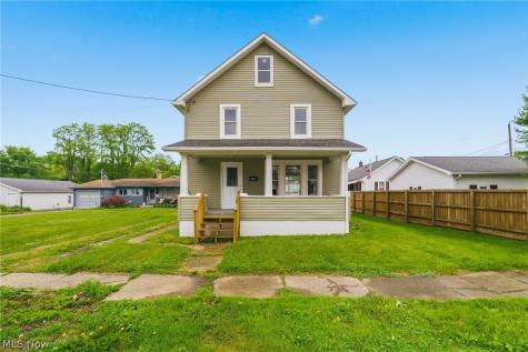 324 E Line Street Minerva OH 44657