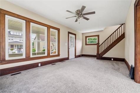 324 E Line Street Minerva OH 44657