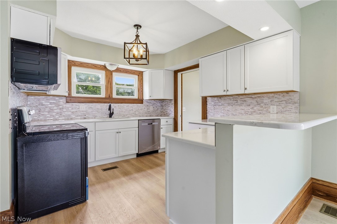 324 E Line Street Minerva OH 44657