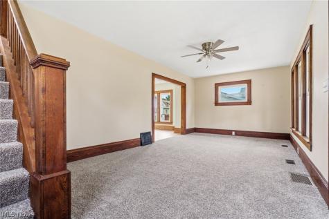 324 E Line Street Minerva OH 44657