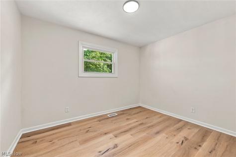 2647 Notle Street Streetsboro OH 44241