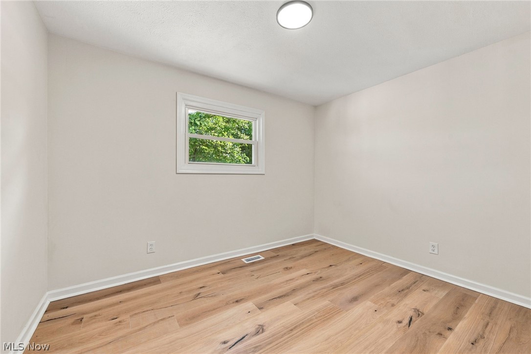 2647 Notle Street Streetsboro OH 44241