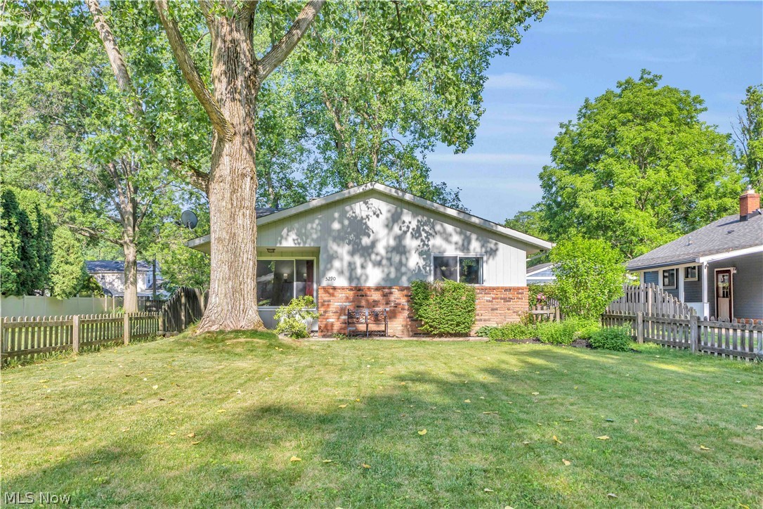 North Olmsted OH, 5290 Wellesley Avenue
