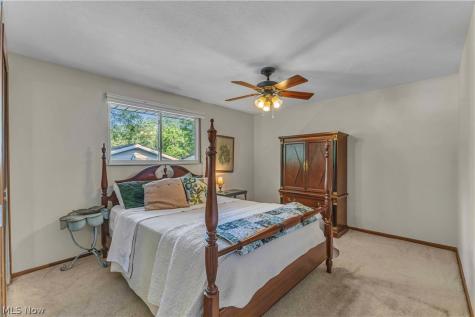 5290 Wellesley Avenue North Olmsted OH 44070