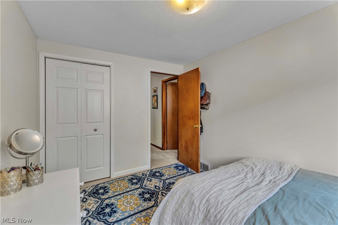5290 Wellesley Avenue North Olmsted OH 44070