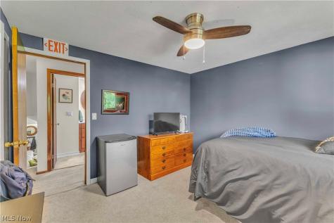 5290 Wellesley Avenue North Olmsted OH 44070