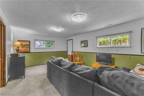5290 Wellesley Avenue North Olmsted OH 44070