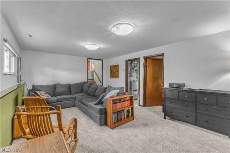 5290 Wellesley Avenue North Olmsted OH 44070