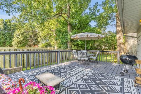 5290 Wellesley Avenue North Olmsted OH 44070