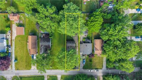 5290 Wellesley Avenue North Olmsted OH 44070