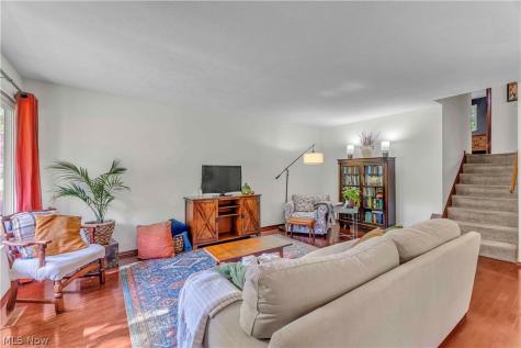 5290 Wellesley Avenue North Olmsted OH 44070