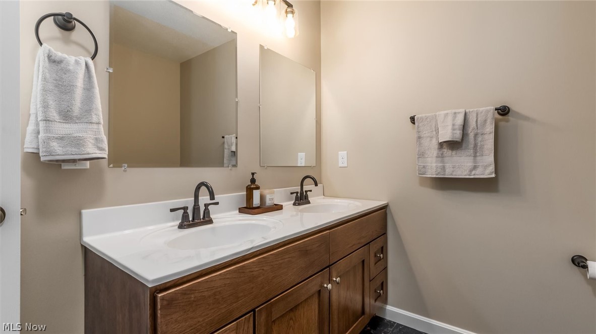 1205 Gomber Avenue Cambridge OH 43725