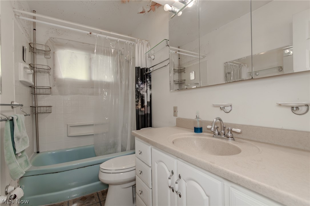 1562 Empire Road Wickliffe OH 44092