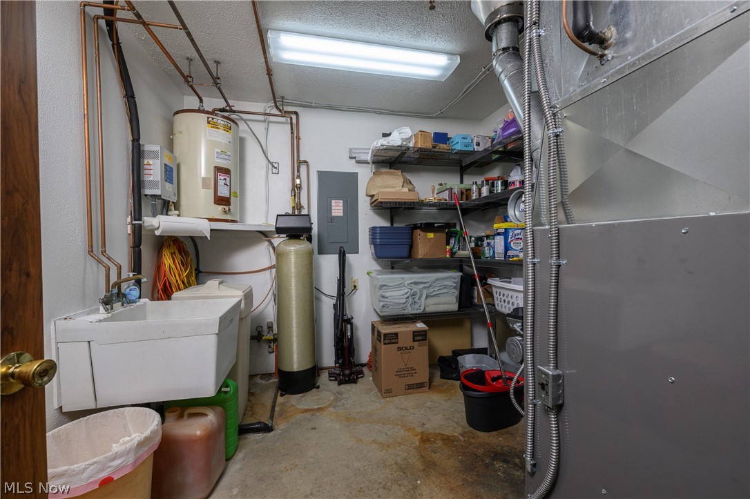 2587 Alabama Avenue SW Dalton OH 44618