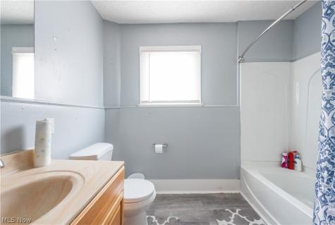354 Clarendon Avenue NW Canton OH 44708