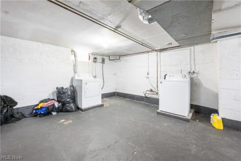 354 Clarendon Avenue NW Canton OH 44708