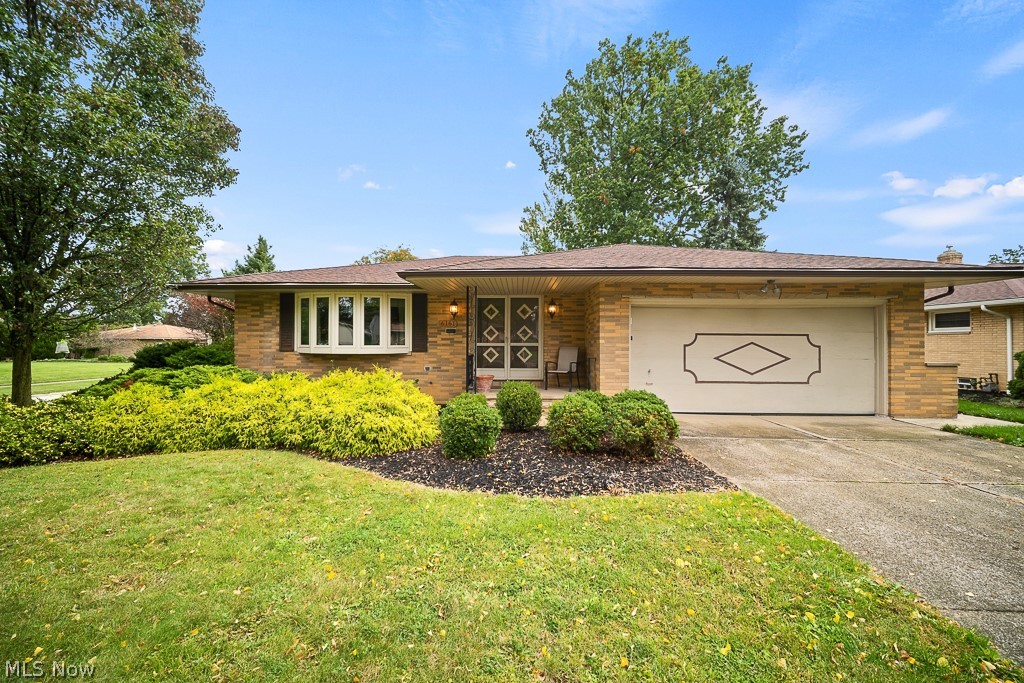 6161 Winchester Drive Seven Hills OH 44131