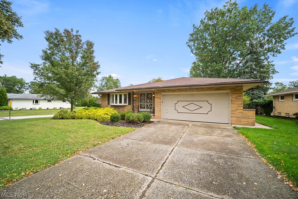 6161 Winchester Drive Seven Hills OH 44131