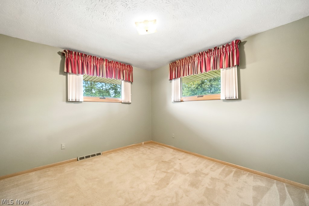 6161 Winchester Drive Seven Hills OH 44131