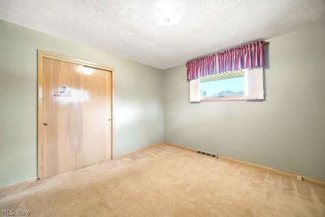 6161 Winchester Drive Seven Hills OH 44131