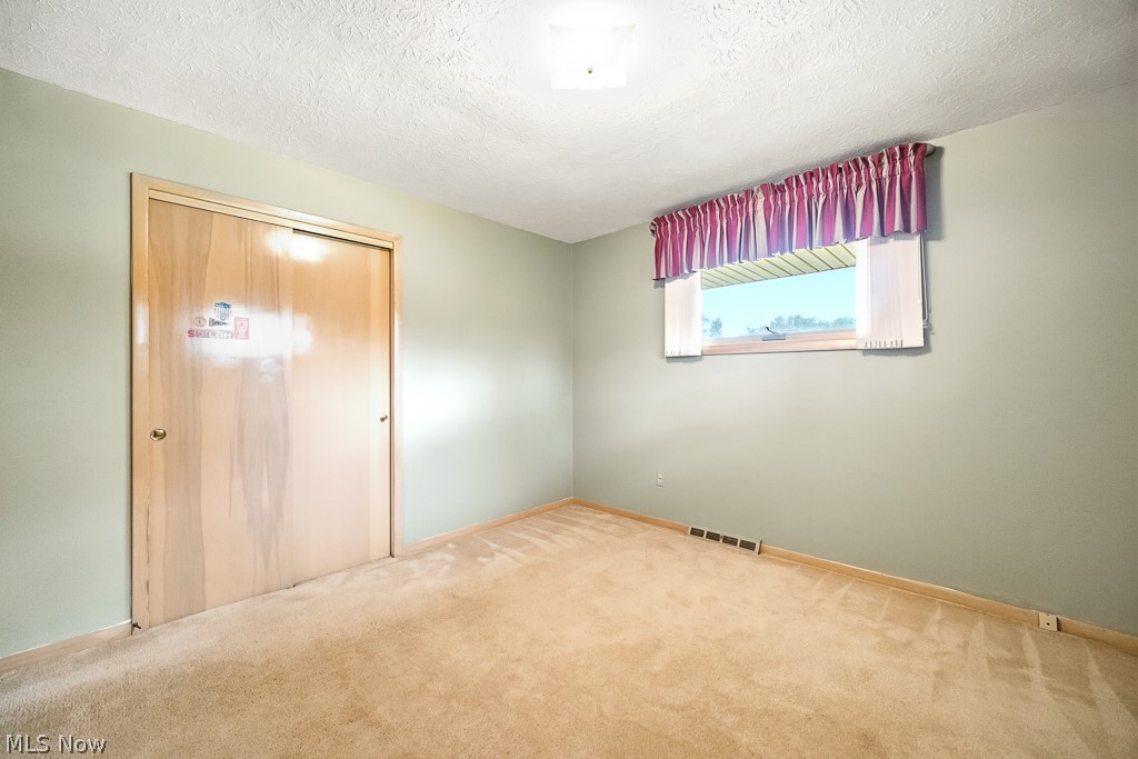 6161 Winchester Drive Seven Hills OH 44131