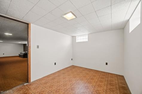 6161 Winchester Drive Seven Hills OH 44131
