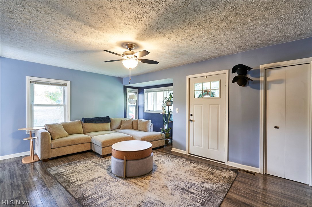 6586 Red Brush Road Ravenna OH 44266