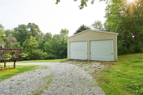 6586 Red Brush Road Ravenna OH 44266