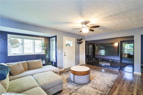 6586 Red Brush Road Ravenna OH 44266