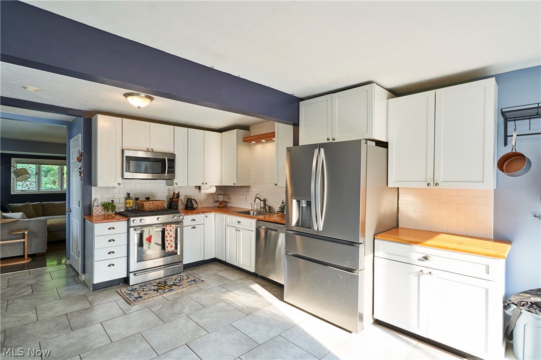 6586 Red Brush Road Ravenna OH 44266