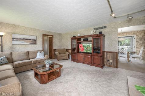 667 Clark Drive Tallmadge OH 44278