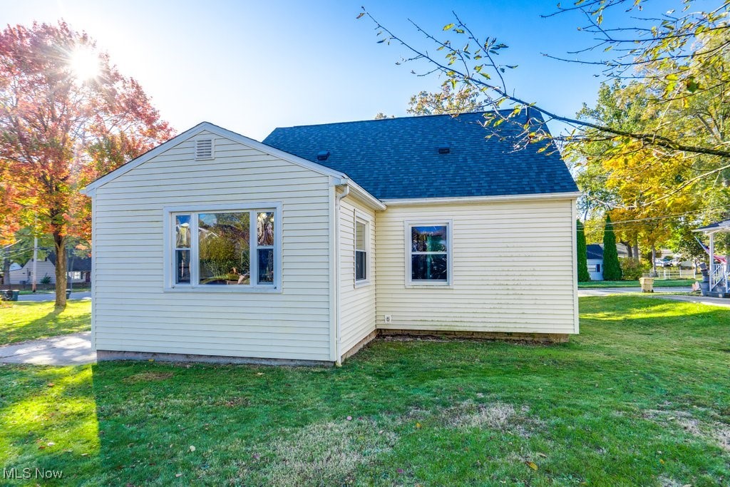 907 E Broadway Street Cuyahoga Falls OH 44221