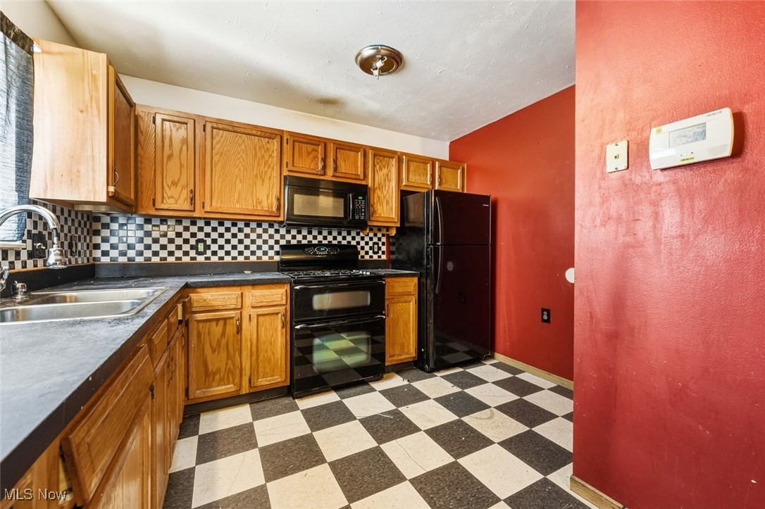 3143 W 71st Street Cleveland OH 44102
