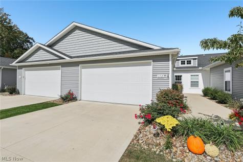 112 Acorn Lane Elyria OH 44035