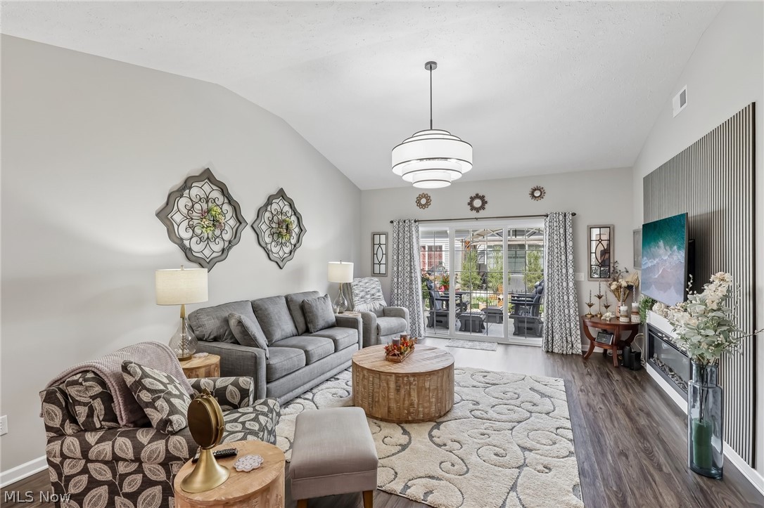 112 Acorn Lane Elyria OH 44035