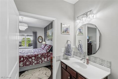 112 Acorn Lane Elyria OH 44035