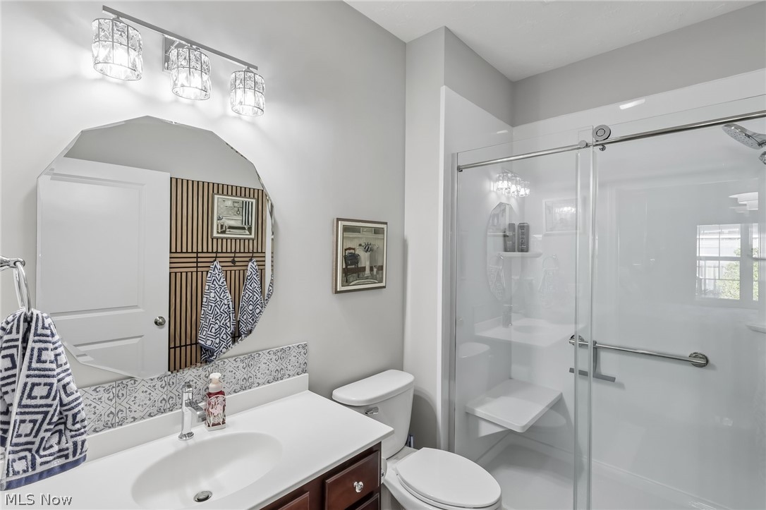 112 Acorn Lane Elyria OH 44035